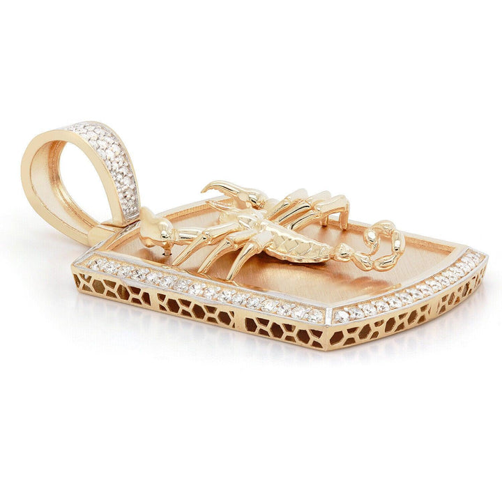 1.31ct Dog Tag with Scorpion natural Diamond Pendant G-H SI1 in 14K Yellow Gold