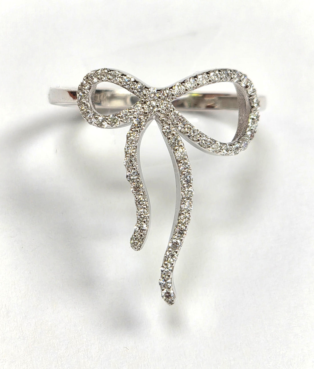 Bow Ring 0.45cts diamond 14K white gold Ring