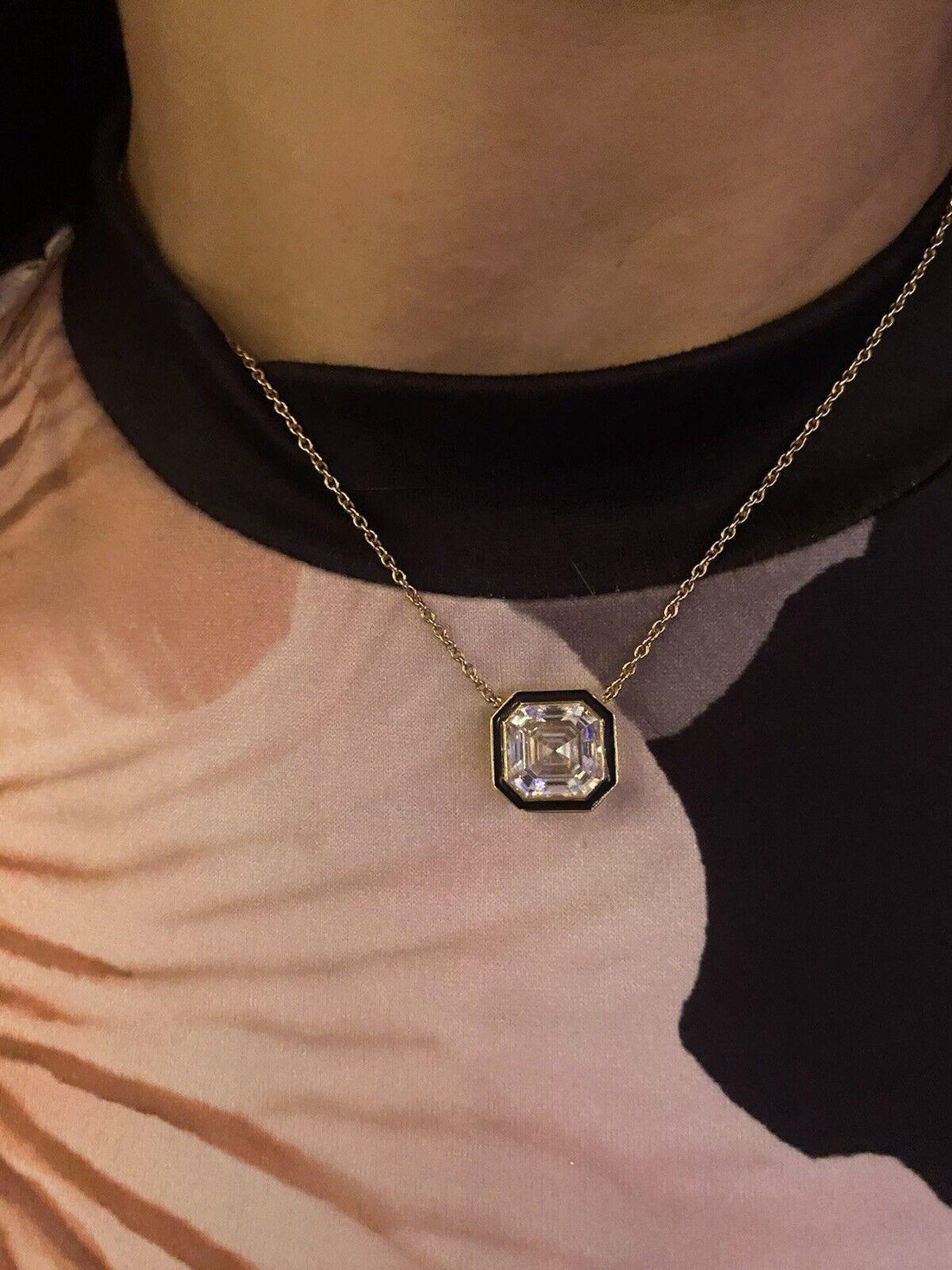 14k Gold Octagonal Pendant Necklace with 5.51-Carat VS1 Diamond