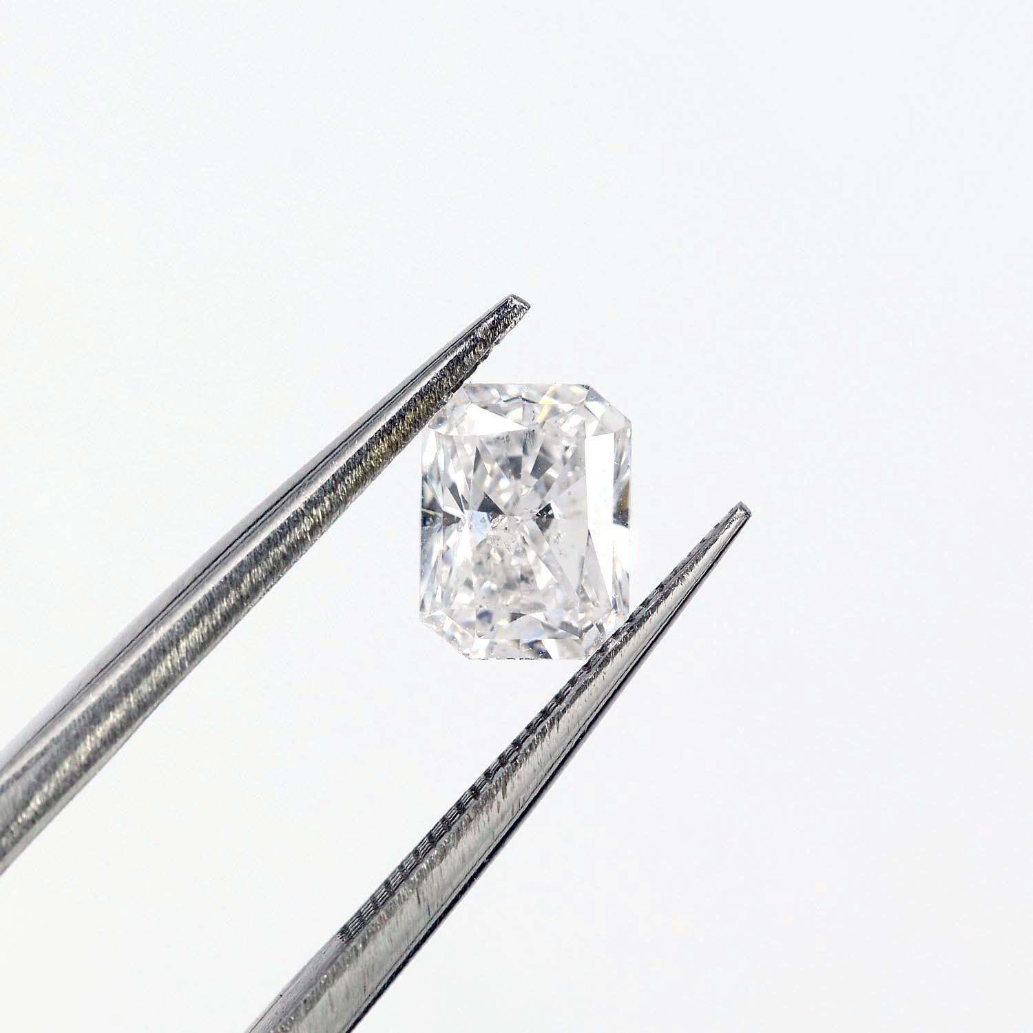 14K Gold 1.1 ct Radiant Cut Diamond Solitaire Engagement Ring D SI1