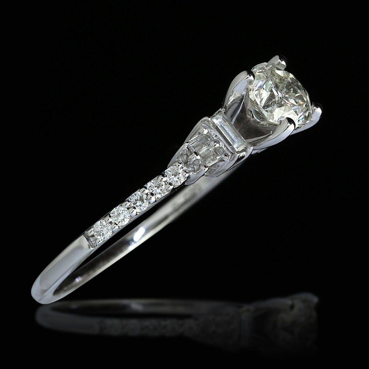 Diamond Engagement Ring with 1.05 total carats of diamonds in 14k White Gold