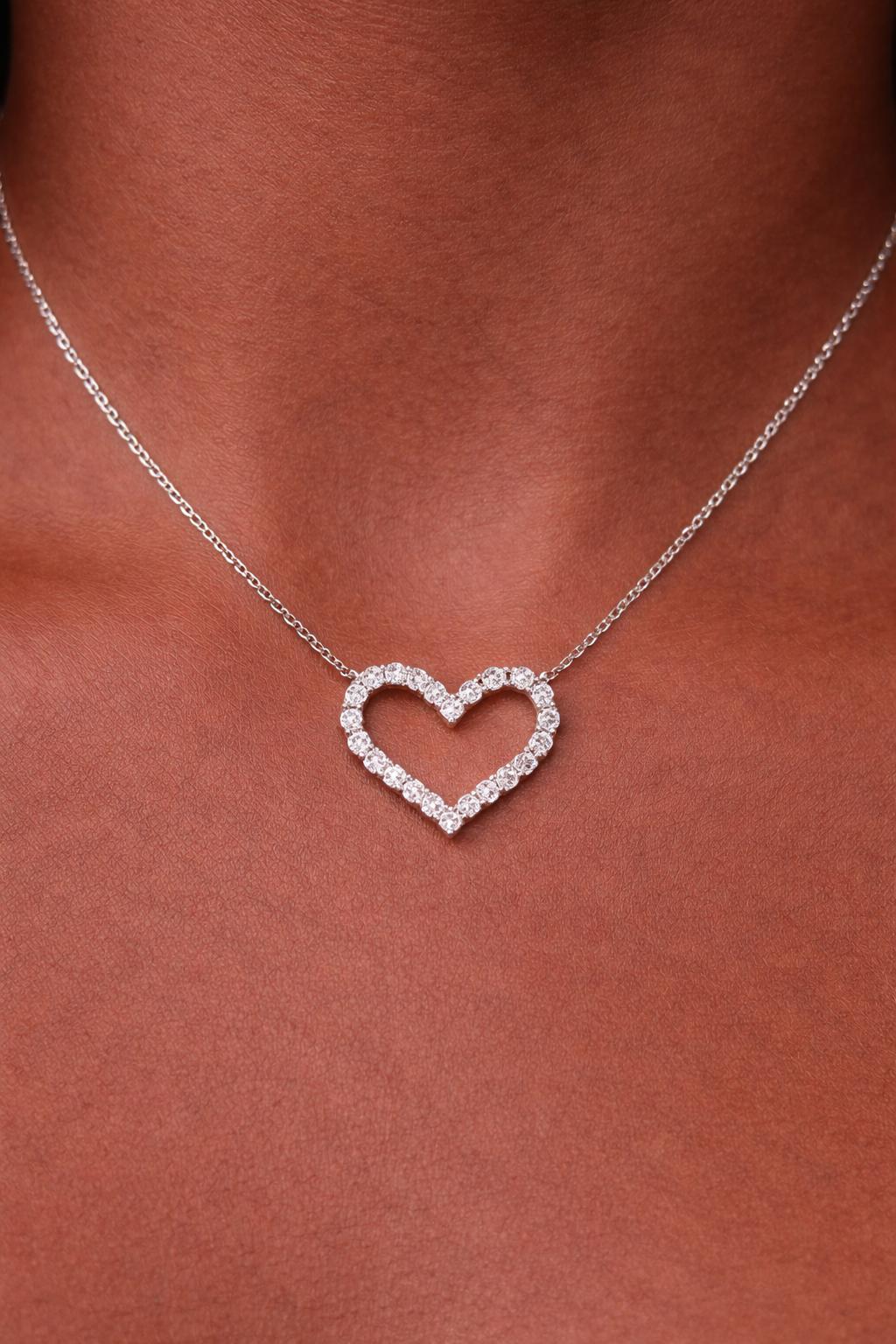 Valentine's day! Heart-Shaped 2.00ct Diamond Pendant Necklace