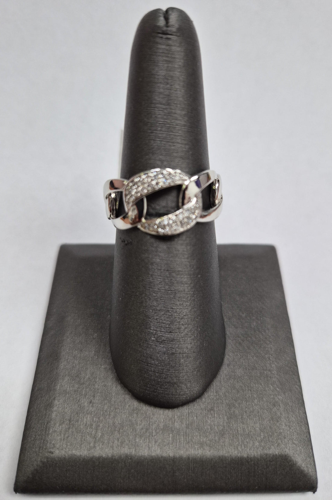 14k White Gold Chain-Link Ring with 0.21ct Diamonds Size 7