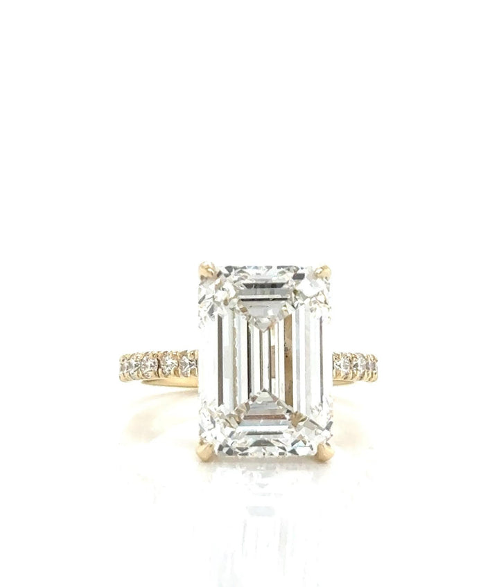 Lab-Grown 9.01ct E VS1 Emerald-Cut Diamond Ring in 14k Yellow Gold