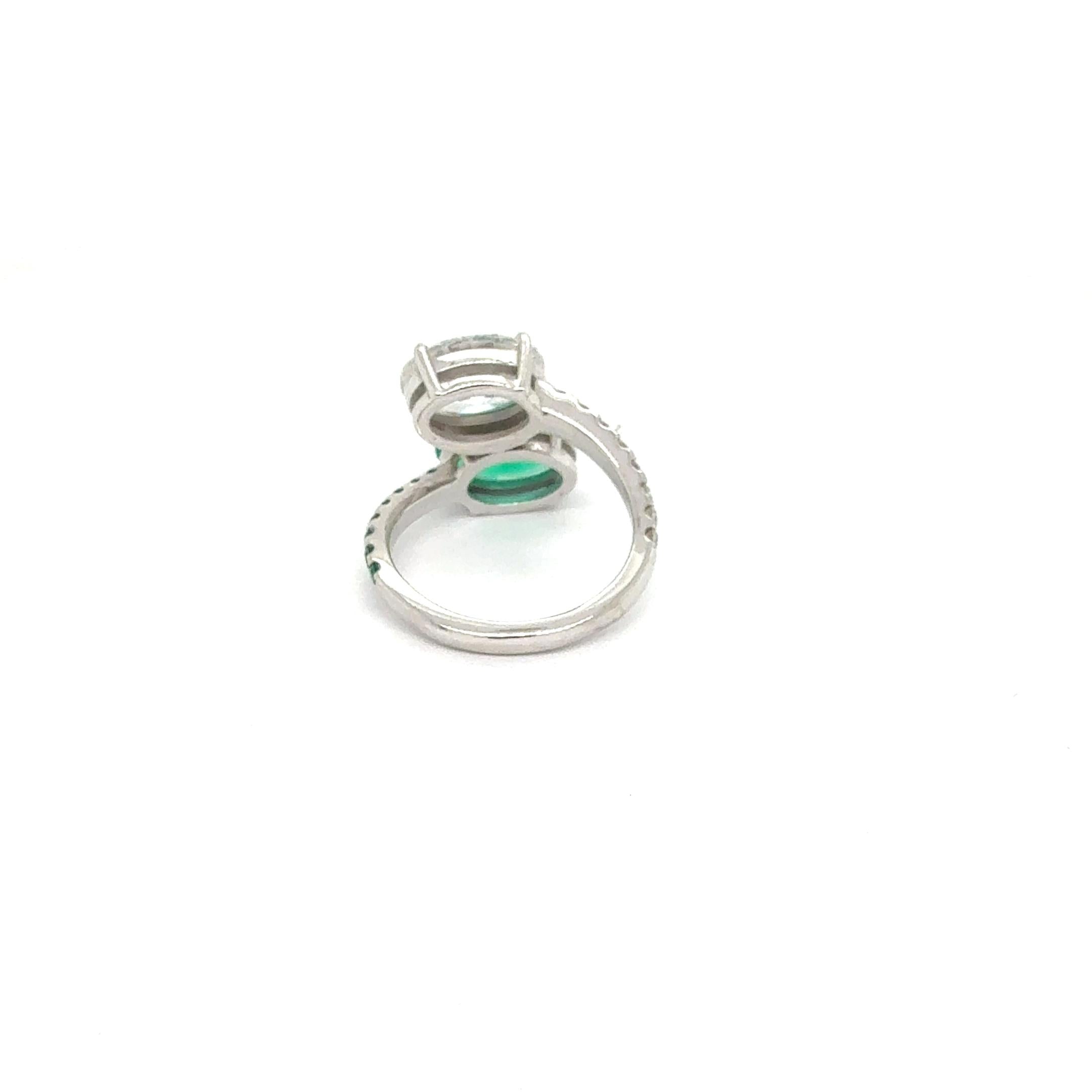2CT Oval Lab-Grown & 1.88CT Lab-Grown Emerald “Toi et moi” Style Fashion Ring