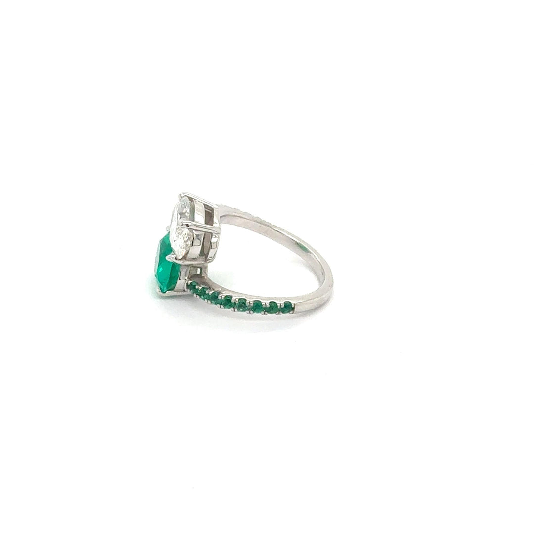 2CT Oval Lab-Grown & 1.88CT Lab-Grown Emerald “Toi et moi” Style Fashion Ring